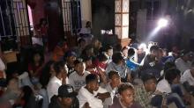 Duh, Ratusan Remaja Digerebek Sedang "Pesta Liar" di Pantai Karimun