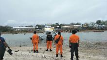 Foto-foto Pesawat Wisatawan Saat Mendarat Darurat di Ocarina Batam