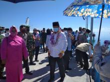 Gubernur Isdianto Janjikan Listrik 24 Jam di Pulau-pulau Natuna