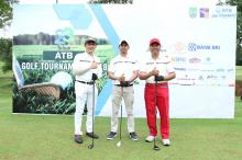 Melatih Konsentrasi Dengan Golf