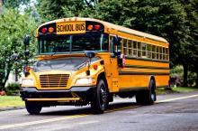Mengapa Bus Sekolah Berwarna Kuning? Ini Asal-Usulnya
