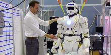 Pakar: Robot Akan Rebut Tugas Manusia di Dunia Kerja 