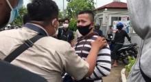 Pemuda Ini Digelandang Polisi Ketahuan Menyusup Dalam Massa Pendemo