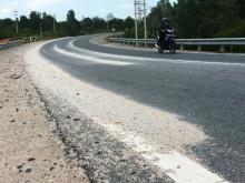 Banyak Tumpahan Pasir, Hati-hati Lewat di Jembatan 5 Lintas Barat