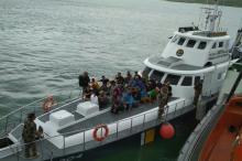Coast Guard Vietnam Merapat ke Batam Jemput 239 Nelayan Illegal Fishing