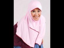 Novelis Asma Nadia Berang Dituding Syiah
