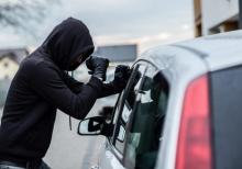 Pura-pura Jatuh, Maling di Batam Gondol Tas Ibu-ibu Pemilik Mobil