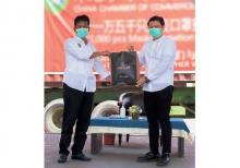 Pollux Habibie Sumbang 500 Paket Sembako Lewat Pemko Batam
