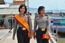 Polwan Cantik Polres Natuna Blusukan ke Masyarakat, Begini Penampakannya