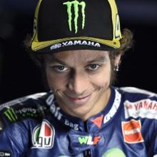 Rossi Juara di Inggris, Marquez Celaka, Lorenzo Keempat