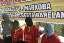 Suami Istri Kompak Jualan Sabu, Ditangkap Lagi Transaksi di Kepri Mall