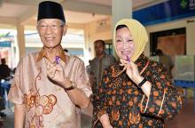 Beginilah Peran Penting Aisyah, Teman Hidup HM Sani Hingga Akhir Hayat