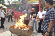 Polisi Bakar dan Rebus Ribuan Gram Narkotika, Ini 5 Pengedarnya