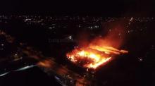 Kebakaran Pabrik Kertas di Batam Centre Debunya Hingga Nagoya-Bengkong