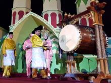 Kafilah 12 Kecamatan Berlaga di MTQ XII Kabupaten Karimun