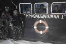 Tim WFQR Lantamal IV Tangkap Kapal Kargo Kayu dari Singapura