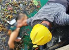 Abeng, Bos Kapal Ditemukan Tewas Mengambang di Pelabuhan Kijang