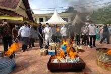 Disduk Batam Musnahkan 48 Ribu e-KTP Rusak