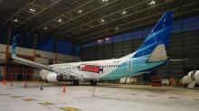 Unik, Ada `Jarum Suntik Vaksin` di Pesawat Garuda Indonesia