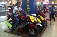 Ini Penampakan Sepeda Motor New Vixion Advance dan Harganya 