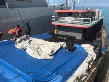 Guskamla Tangkap Ribuan Bal Rokok Tanpa Cukai di Perairan Batam