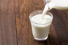 Susu Dingin Vs Hangat, Mana yang Lebih Baik Diminum Saat Pagi Hari?