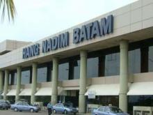 Jaksa Kejari Batam Geledah Rumah di Komplek Citra Batam