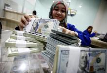 Hari Ini Rupiah Dibuat Tak Berdaya, Dolar AS Tembus Rp 13.300  