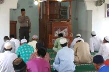 Jumat Keliling, Polsek Daik Ingatkan Ganasnya Gelombang