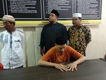 Pelaku Ujaran Kebencian Ini Menangis Tersedu-sedu Usai Diringkus Polisi