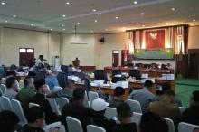 Rapat Paripurna Persetujuan KUA-PPAS APBD-P Lingga Ricuh, Kenapa?