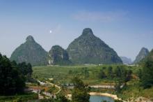Unik! Di China Ada Gunung Lancip Mirip Payudara
