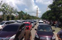 Ratusan Driver Taksi Online yang Demo Bubar Mendadak
