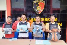 Lihai Bongkar Gembok, Buronan Curat di Karimun Juga Bobol Rumah Polisi