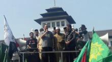  Deddy Mizwar Tiba-tiba Muncul dan Orasi di Demo Rohingya