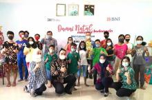 Berbagi Kasih Natal, BNI Cabang Batam Salurkan Paket Sembako ke Panti Asuhan