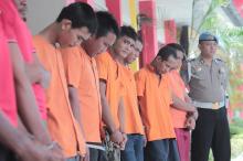 Ngaku Tak Saling Kenal, 12 Orang Ini Kompak Maling Motor