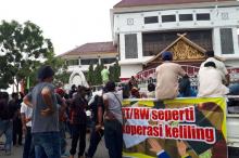 Warga Kampung Tua Protes ke Dewan, Urus Sertifikat Tanah Dikenakan Biaya