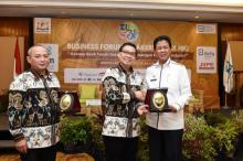 Plt Gubernur Isdianto Hadiri Business Forum dan Rakernas HKI ke-20