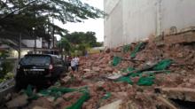 Bangunan di Apartemen Pollux Habibie Ambruk Diterjang Banjir, Rusak Rumah Warga Citra Batam