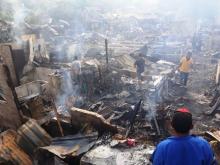 Posko Darurat Ditutup, Warga Ruli Baloi Persero Pilih Bertahan di Sekitar Lokasi Kebakaran