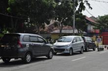 Halaman Rumah Bupati Jadi Area Parkir, Ini Reaksi Aunur Rafiq