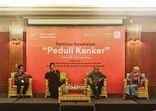 Ria Irawan Edukasi Masyarakat Tentang Bahaya Kanker