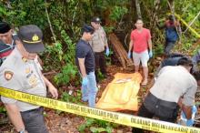 Seorang Pemuda Ditemukan Tewas Tergantung di Sebatang Pohon