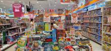 Momen Natal dan Liburan Sekolah, Toko Mainan Toys Kingdom Diserbu