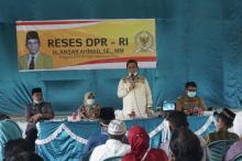 Kunjungi Sedanau Natuna, Camat dan Wabup Minta Sesuatu ke Ansar Ahmad