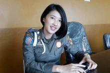 Winda, Satpol PP Cantik Bikin Pedagang yang Dirazia Malah Gemes