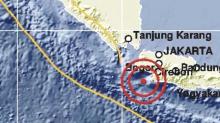 Gempa 4 Menit Guncang Jakarta Bikin Warga Berhamburan