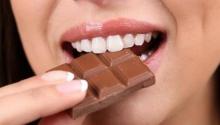 Ahli: Makan Coklat Bisa Bantu Bikin Tidur Lebih Nyenyak