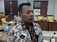 Begini Anggota Komisi II DPRD Mencecar Kabid Bea Cukai Batam Mujayin